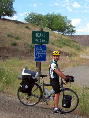Mickey at the Idaho border